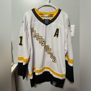 Pittsburgh Penguins reverse retro jersey